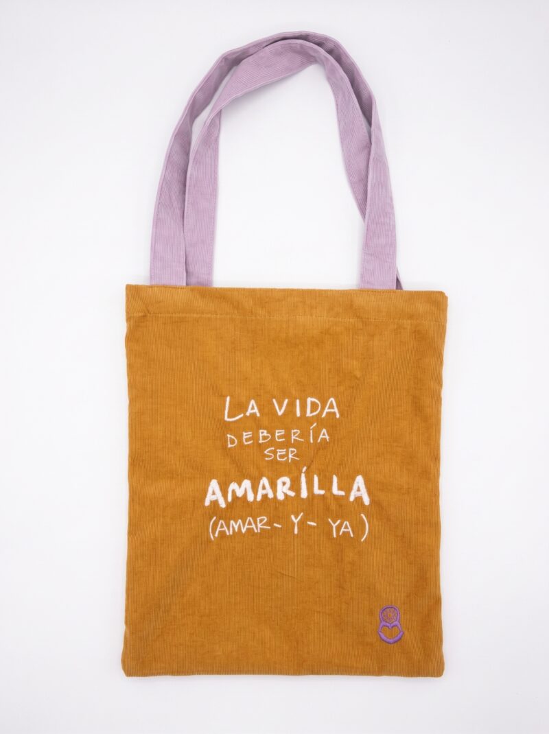Totebag-clásica-matrioshka-amarilla-3